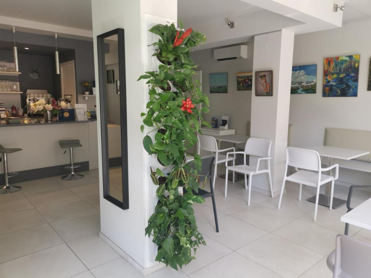 Hotel Villa Miki Bordighera Zewnętrze zdjęcie