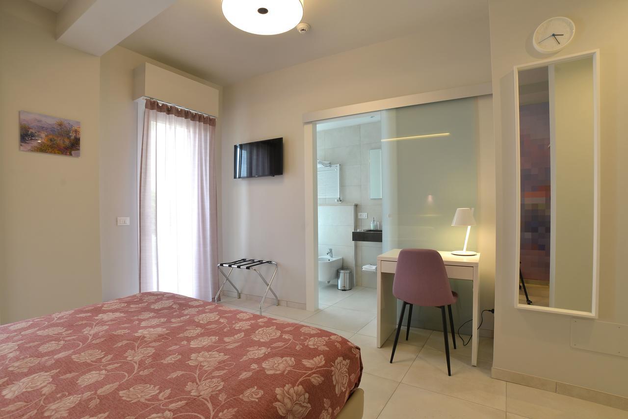 Hotel Villa Miki Bordighera Zewnętrze zdjęcie